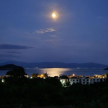 Martha'S Villa Nea Iraklitsa Εξωτερικό φωτογραφία