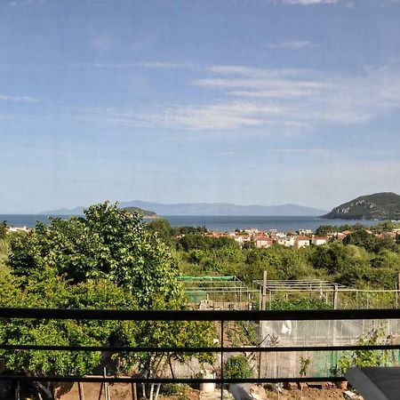 Martha'S Villa Nea Iraklitsa Εξωτερικό φωτογραφία