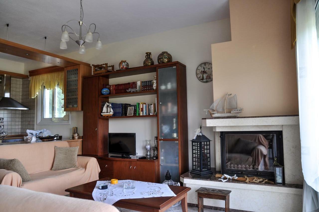 Martha'S Villa Nea Iraklitsa Εξωτερικό φωτογραφία