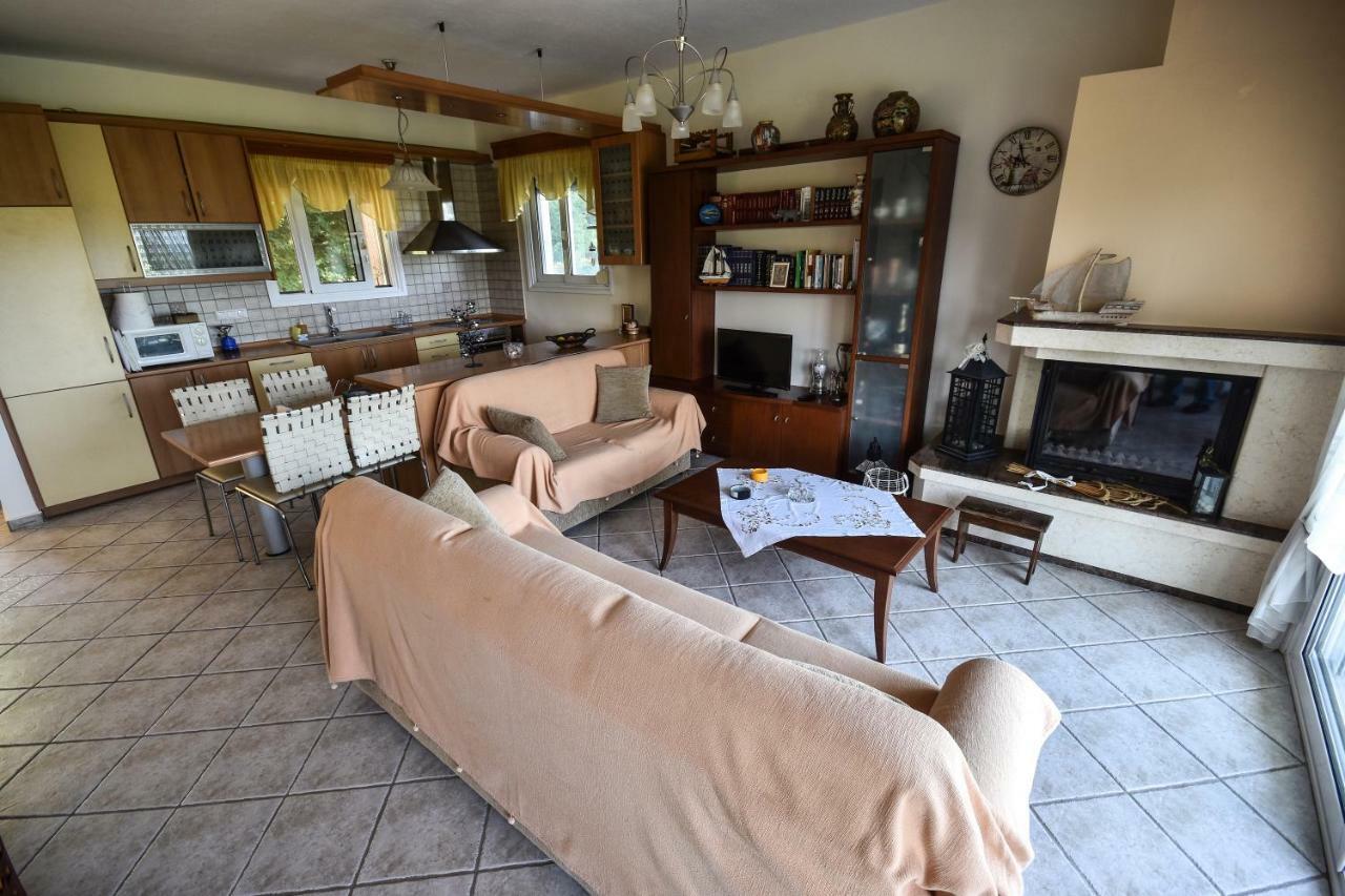 Martha'S Villa Nea Iraklitsa Εξωτερικό φωτογραφία